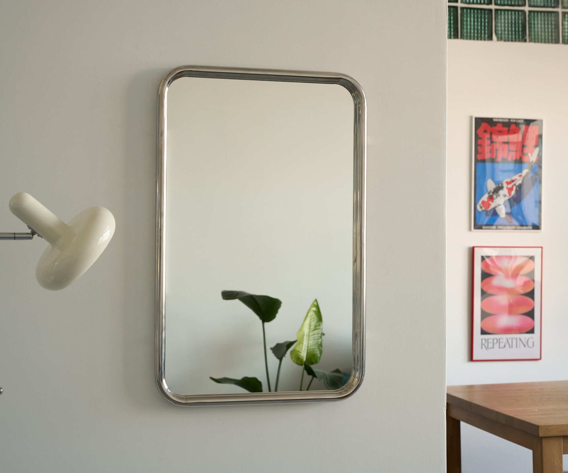 Зеркало на металлической раме 50х80 см, хром