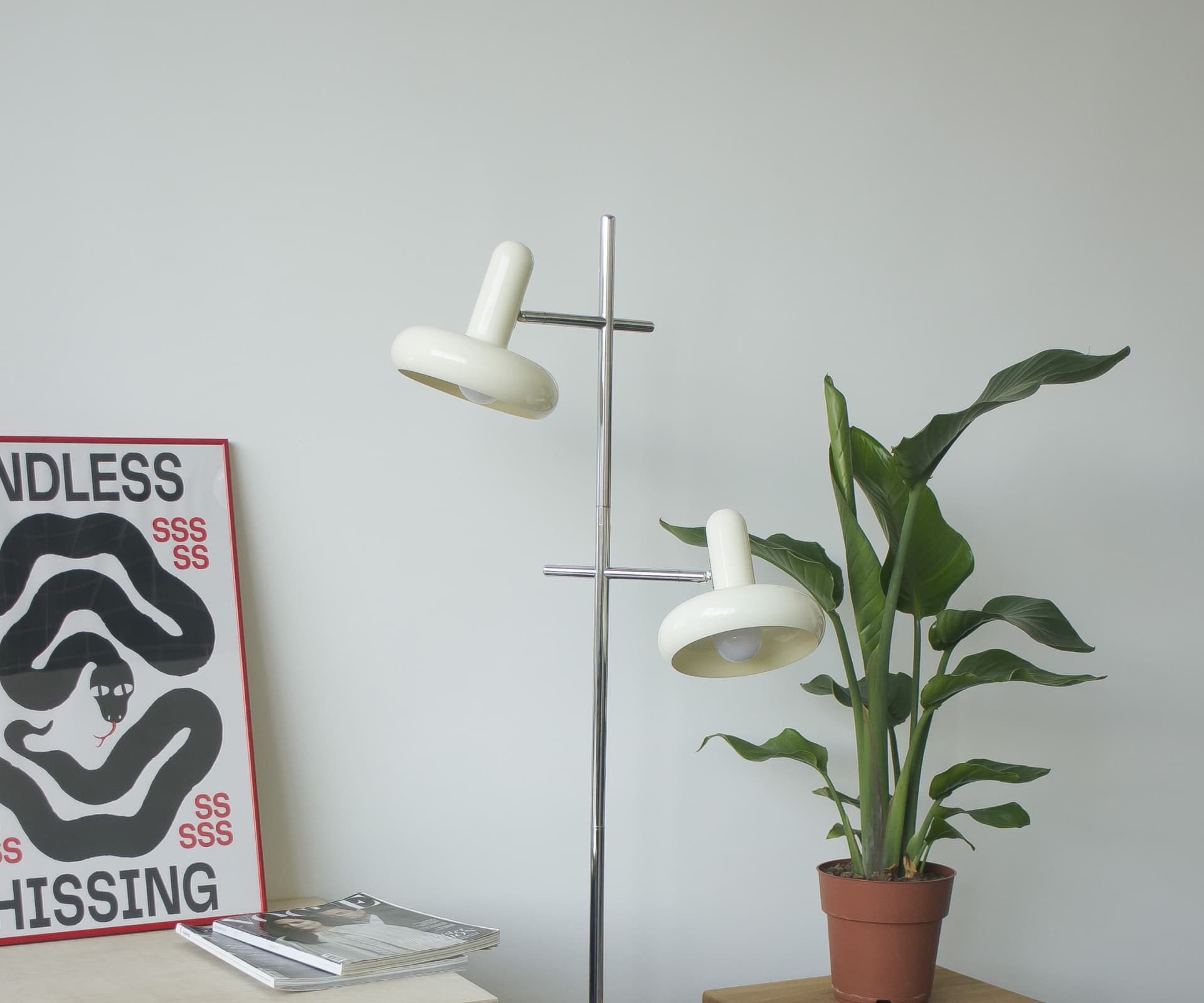 Торшер Bloom, молочный