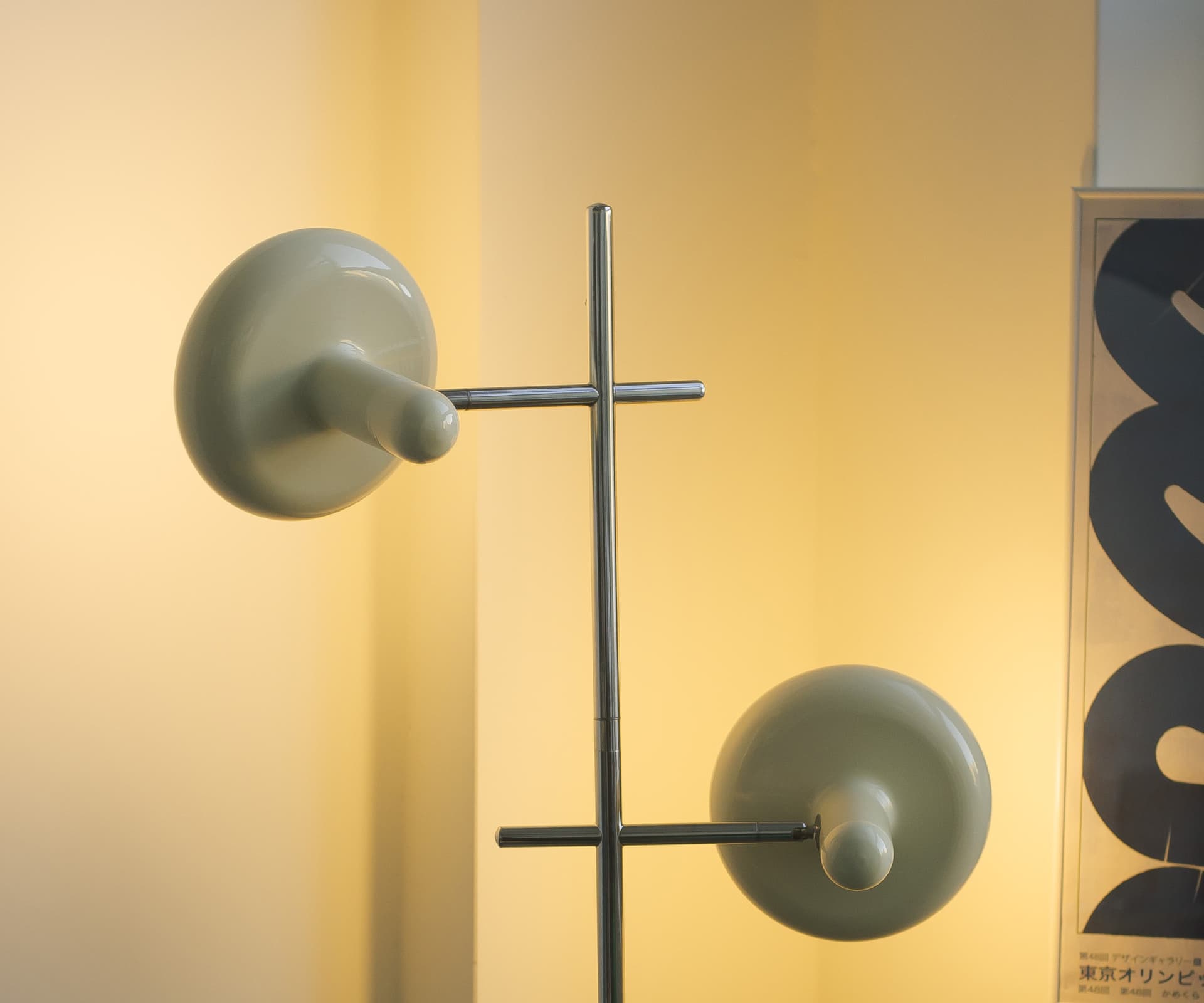 Торшер Bloom, молочный