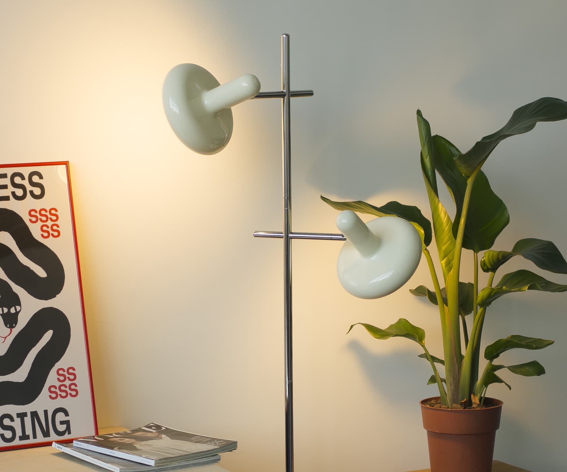 Торшер Bloom, молочный