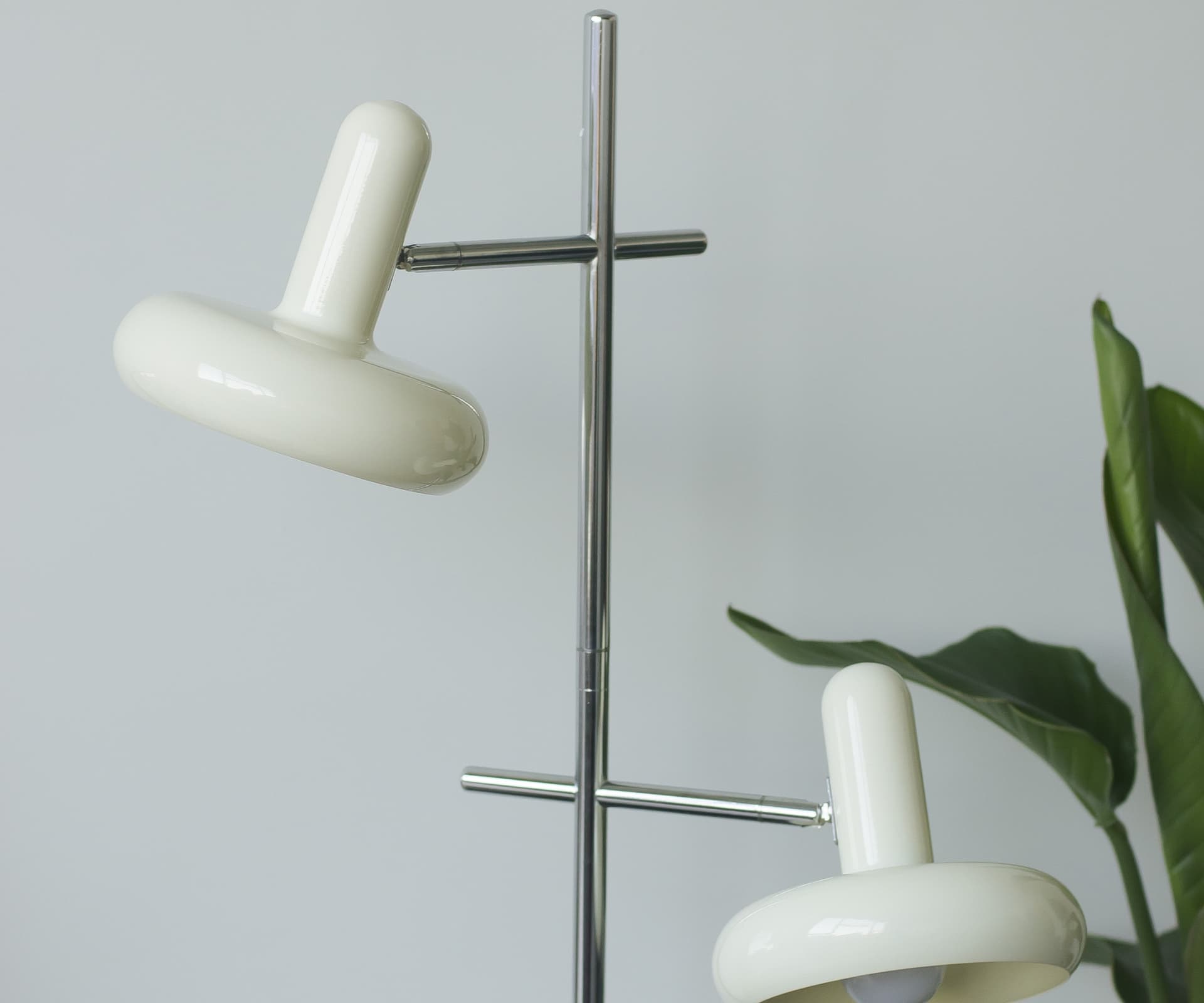 Торшер Bloom, молочный