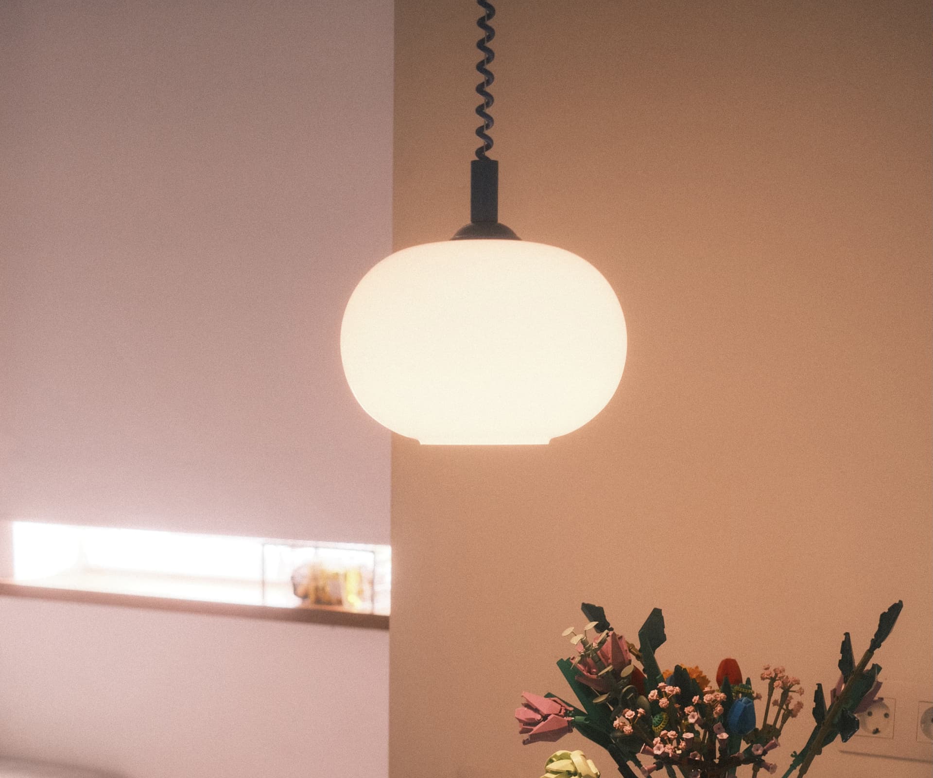 Люстра Wire, красная