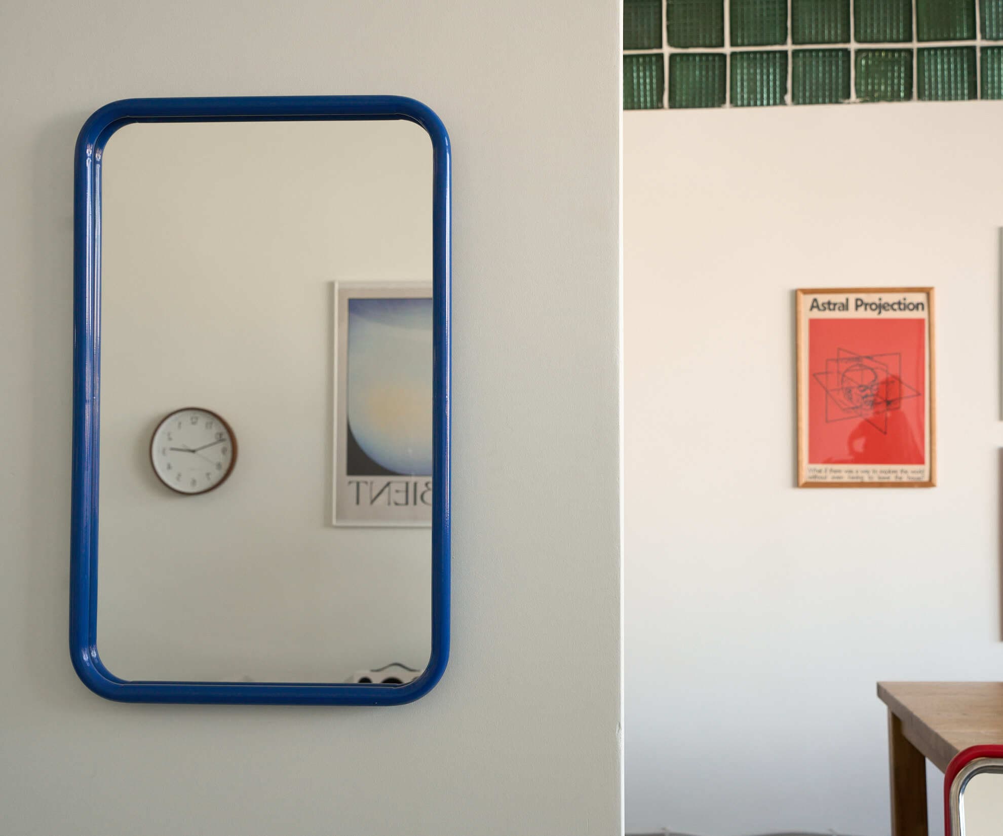 Зеркало на металлической раме 50х80 см, синее