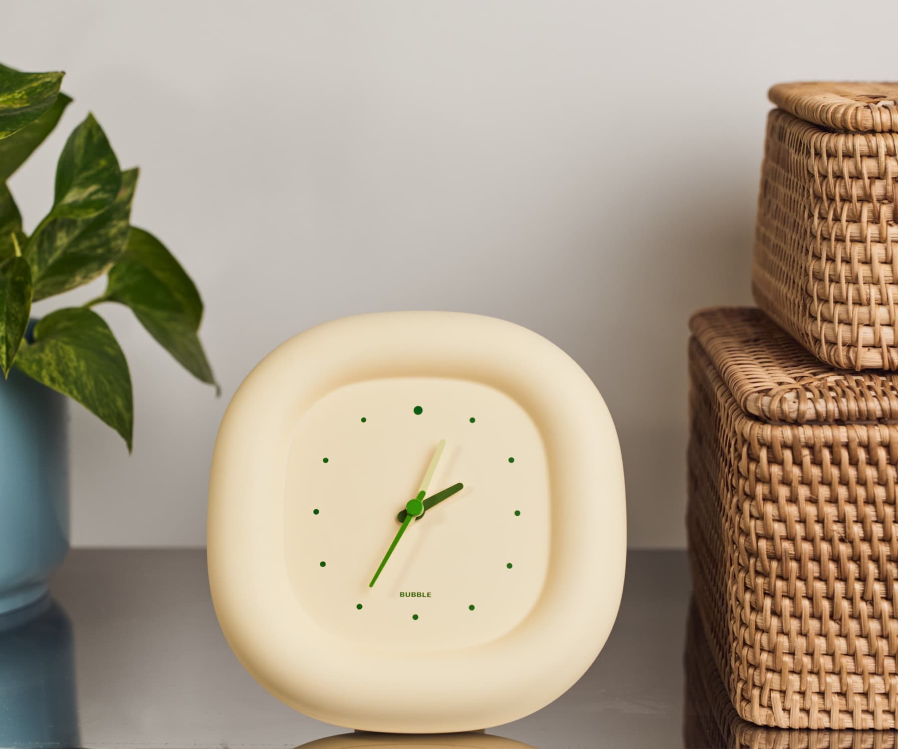 Часы настенные MUID