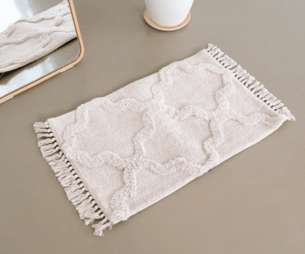 Коврик бежевый, 50х80см