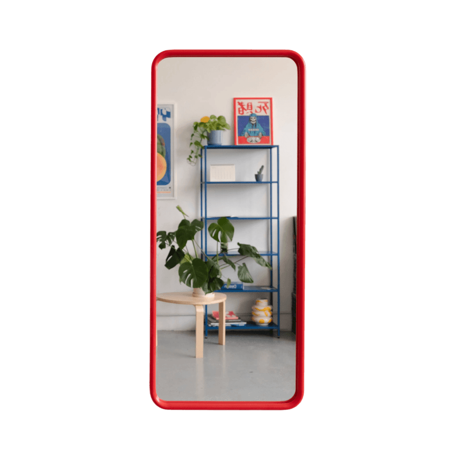 Зеркало в полный рост на металлической раме, красное