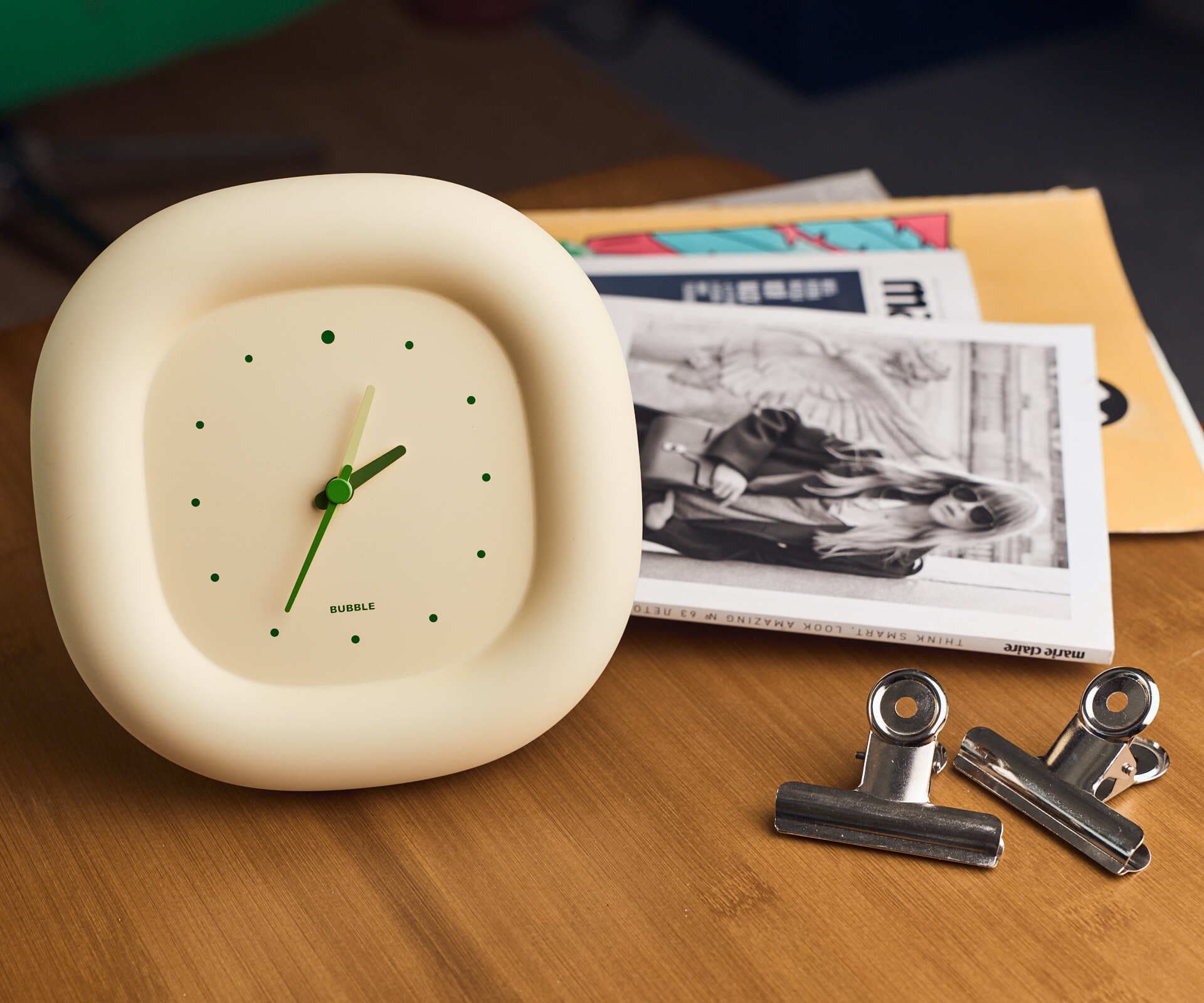 Часы настенные MUID