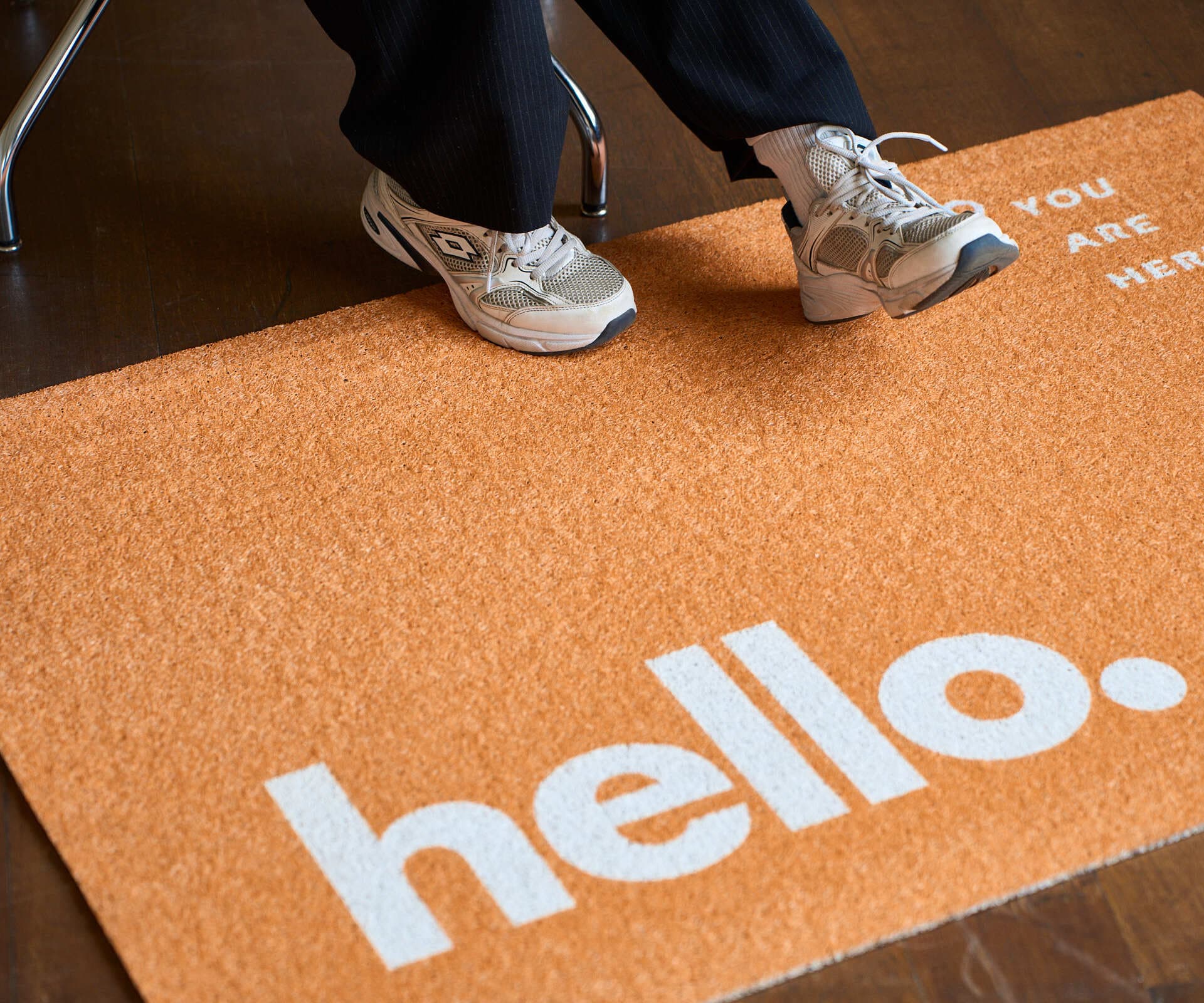 Коврик Hello придверный, оранжевый