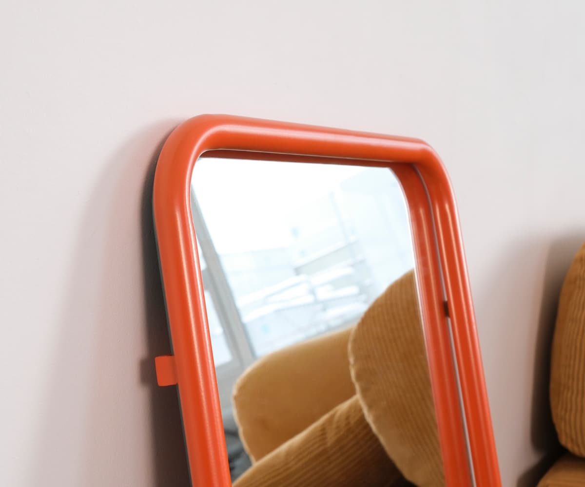 Зеркало на металлической раме 50х80 см, оранжевое