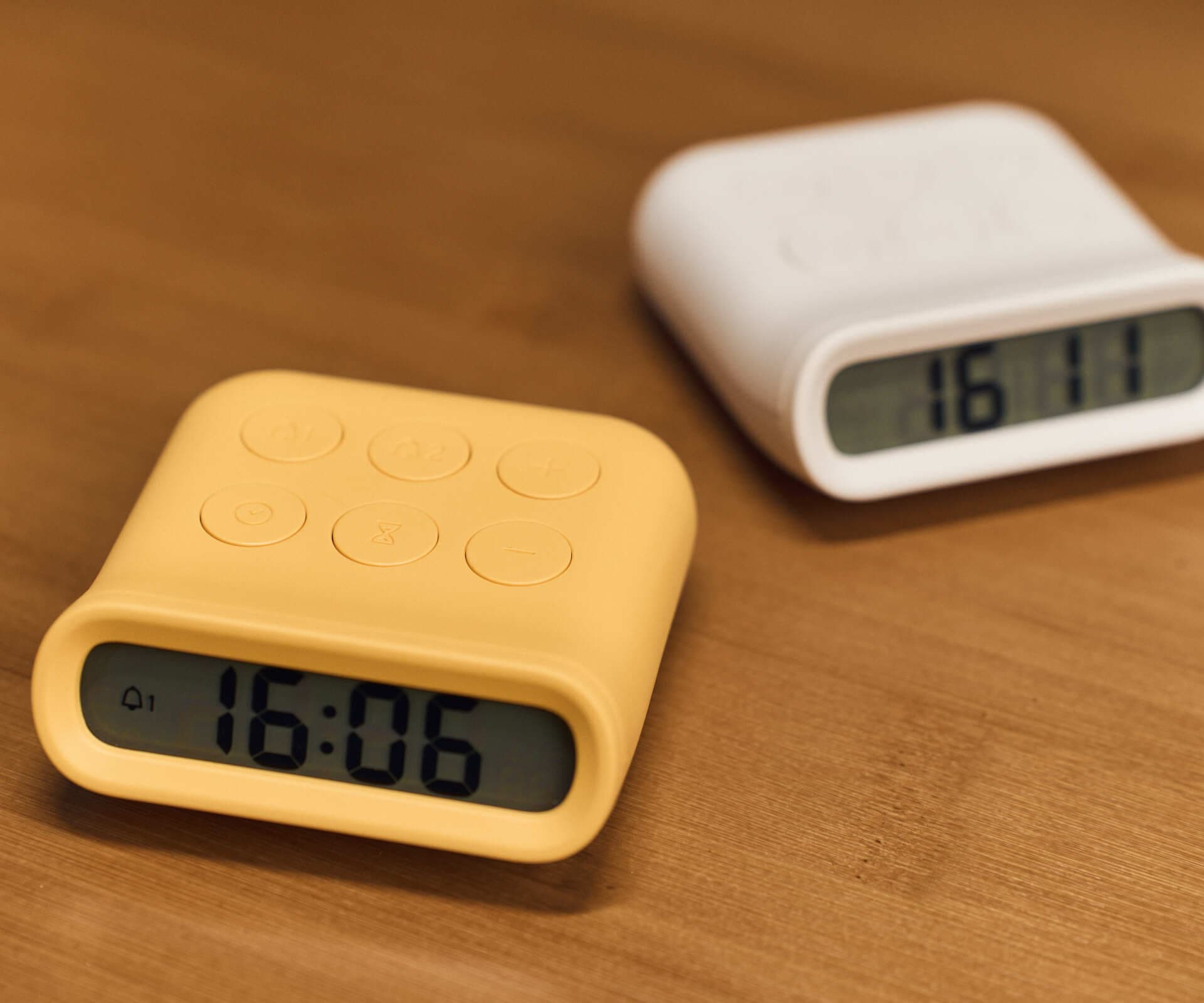 Настольные часы-будильник MUID, белые