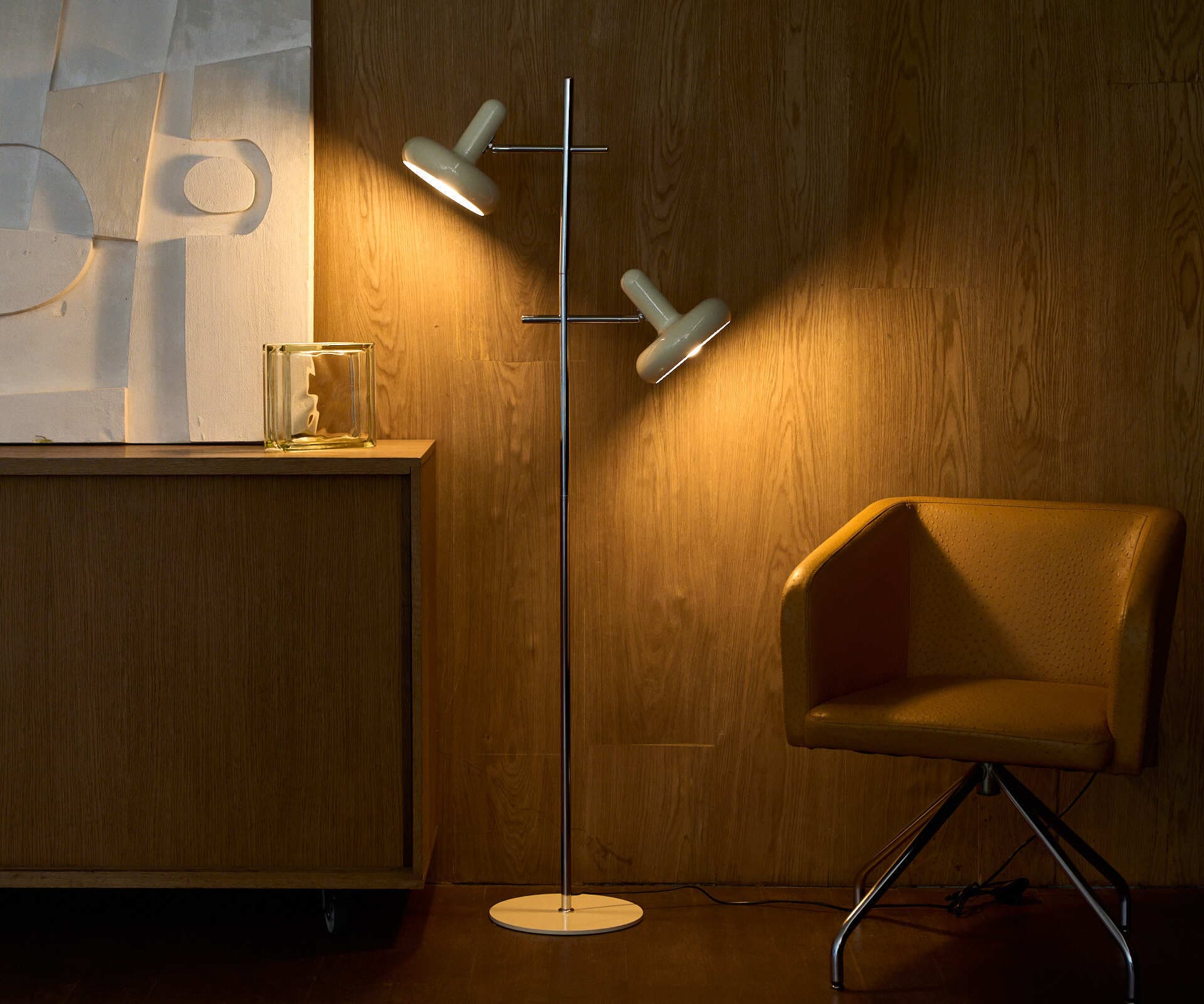 Торшер Bloom, молочный