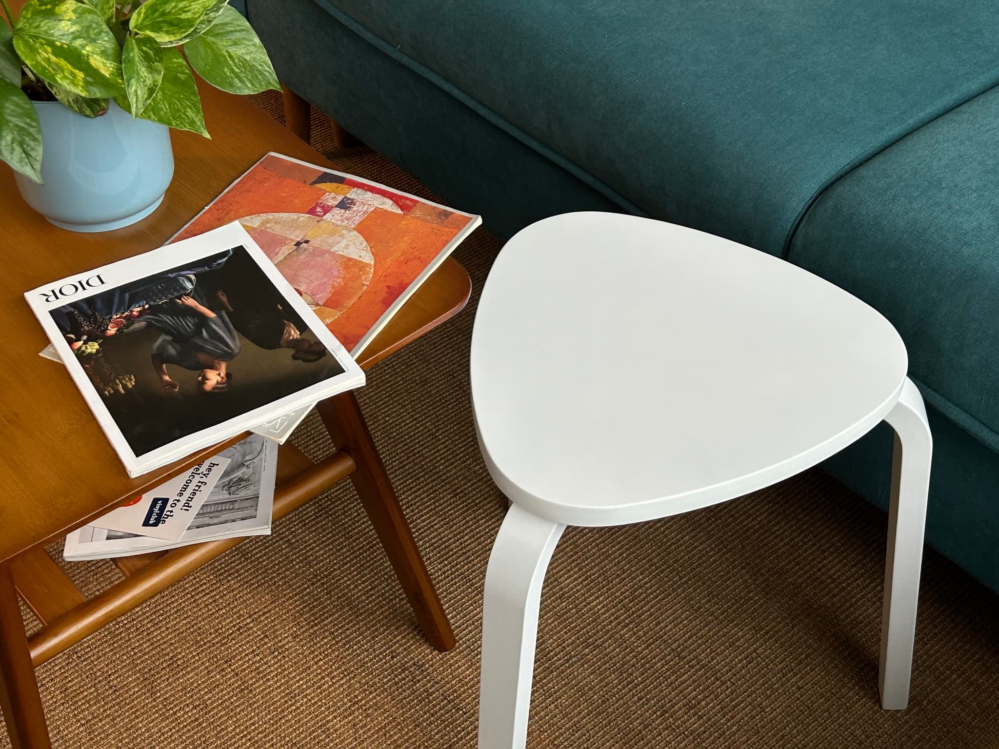 Табурет из фанеры, белый