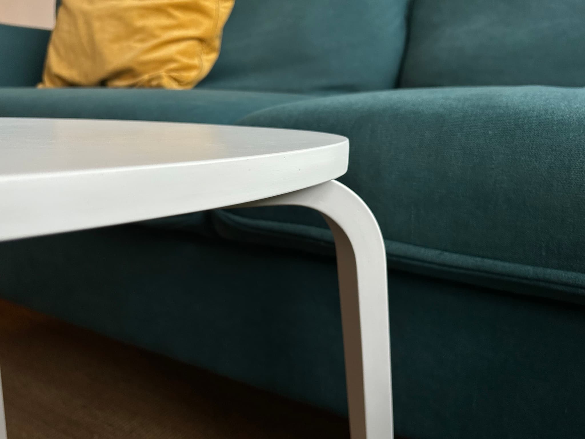 Табурет из фанеры, белый